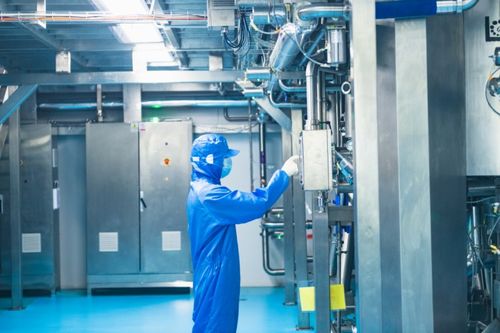 國(guó)貨美妝加速智變 珀萊雅與蘭樹股份榮登2023年浙江省智能工廠供應(yīng)鏈管理榜單